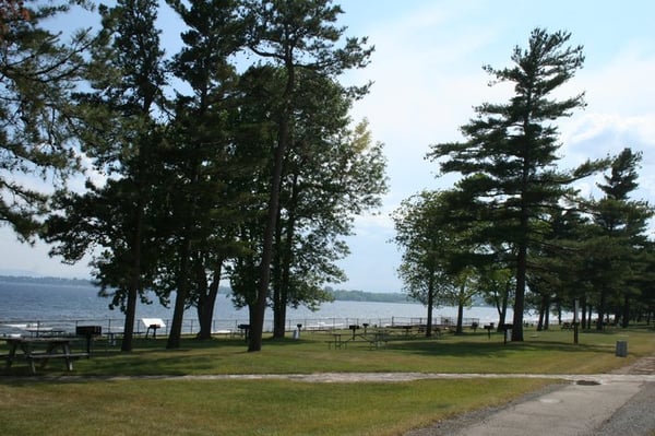 Cumberland Bay State Park by null