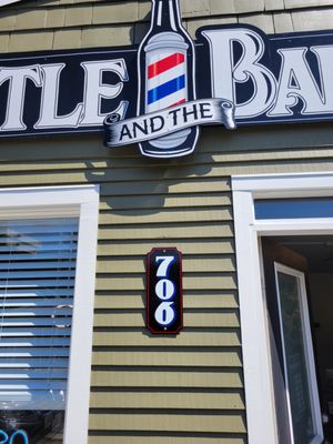 The Bottle and the Barber by null