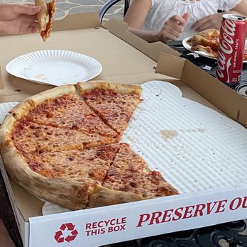 Papa Razzi's Pizza - Cheese pizza $35 - Pizza Near Me - Malibu, California Papa Razzi's Pizza - Cheese pizza $35 - Pizza Near Me - Malibu, California