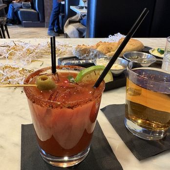 6Smith - Seafood Near Me - Wayzata, Minnesota