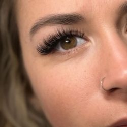 Hello Beautiful Lash Bar and Spa