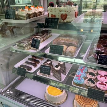 La Creme Bakery Cafe - Baked and decorated with pride! - Bakeries Near Me - Frisco, Texas