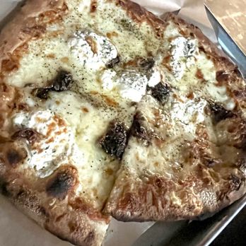 Fortunate Son - Pizza quattro formaggi with caramelized onions - Pizza Near Me - Garland, Texas