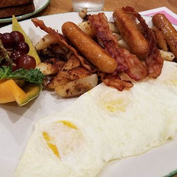 Cora - Jo Construction - Breakfast & Brunch Near Me - North York, Ontario