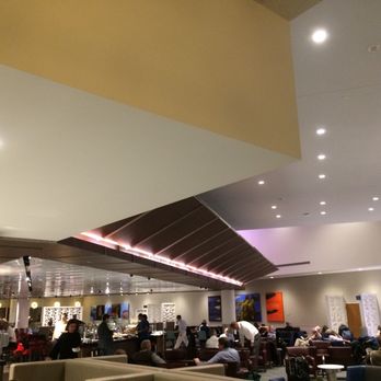 Delta Sky Club - Concourse B - Gate 18 - Airport Lounges Near Me - Atlanta, Georgia