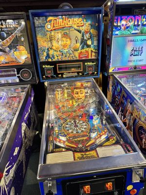 Roanoke Pinball Museum by null