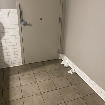 DSW Designer Shoe Warehouse - Women's restroom. - Shoe Stores Near Me - Webster, Texas