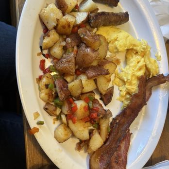 Jus' Jo's - Breakfast & Brunch Near Me - Clovis, California