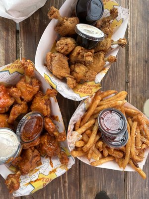Tommy Want Wingy by null