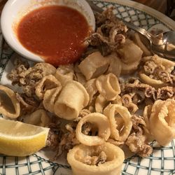 La Casa Pasta Restaurant - Fried Calamari