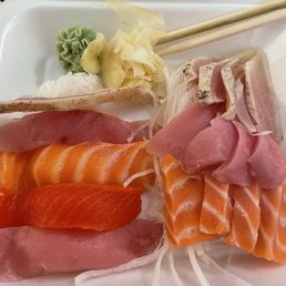Chef's choice sushi and sashimi mix Chef's choice sushi and sashimi mix