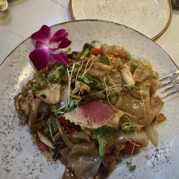 BODHI - Drunken noodles with chicken - Thai Near Me - Indianapolis, Indiana BODHI - Drunken noodles with chicken - Thai Near Me - Indianapolis, Indiana