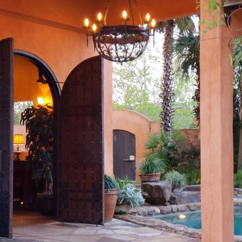Agave Estates - Entrance to dining room - Venues & Event Spaces Near Me - Katy, Texas