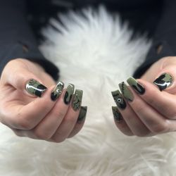 Dreamy Nails Salon
