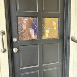 Love the windows as you enter. Love the windows as you enter.