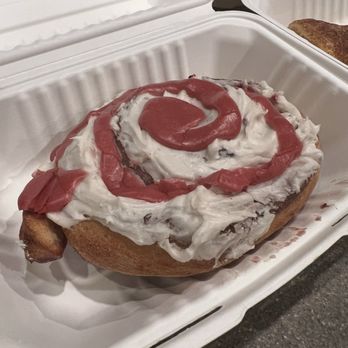 Bumbleberry Bakery - Bumbleberry roll - Ice Cream & Frozen Yogurt Near Me - Springdale, Utah Bumbleberry Bakery - Bumbleberry roll - Ice Cream & Frozen Yogurt Near Me - Springdale, Utah