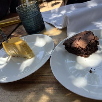 Cafe on 27 - Mango mouse cake and Swedish chocolate cake - Breakfast & Brunch Near Me - Topanga, California Cafe on 27 - Mango mouse cake and Swedish chocolate cake - Breakfast & Brunch Near Me - Topanga, California