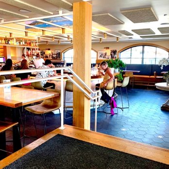 Bluewater Grill - Bar area - Seafood Near Me - Santa Barbara, California