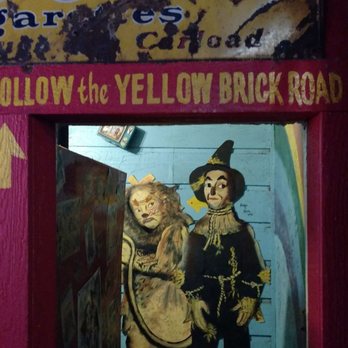 Humphrey Pete's - Whimsical - American Near Me - Early, Texas