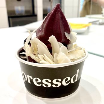 Pressed Juicery - Their dog-friendly açaà dessert topped with coconut and blueberries! - Juice Bars & Smoothies Near Me - Chino Hills, California Pressed Juicery - Their dog-friendly açaà dessert topped with coconut and blueberries! - Juice Bars & Smoothies Near Me - Chino Hills, California