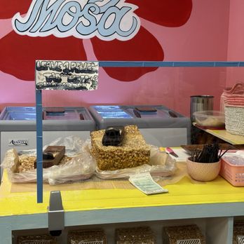 Mosa - Peanut topping - shaved fresh to order - Desserts Near Me - Honolulu, Hawaii Mosa - Peanut topping - shaved fresh to order - Desserts Near Me - Honolulu, Hawaii
