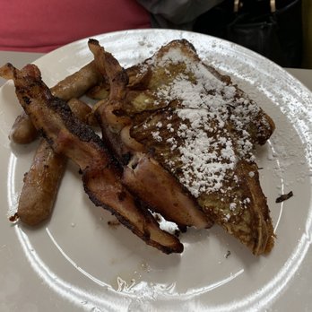 Cozy Corner - Diners Near Me - Miami Springs, Florida