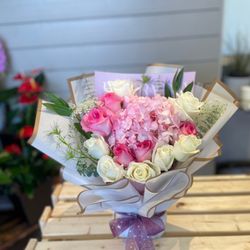 Elaine's Flowers - Pink + White, Hydrangea