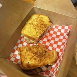 Horseshoe Bar & Grill - So this was my wife's turkey supreme on grilled sourdough. She said it taste like a microwave lean cuisine.