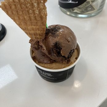 La Argentina - 2 scoops in a cup...Daniel's Chocolate and Super Dulce de Leches - Coffee & Tea Near Me - Houston, Texas La Argentina - 2 scoops in a cup...Daniel's Chocolate and Super Dulce de Leches - Coffee & Tea Near Me - Houston, Texas