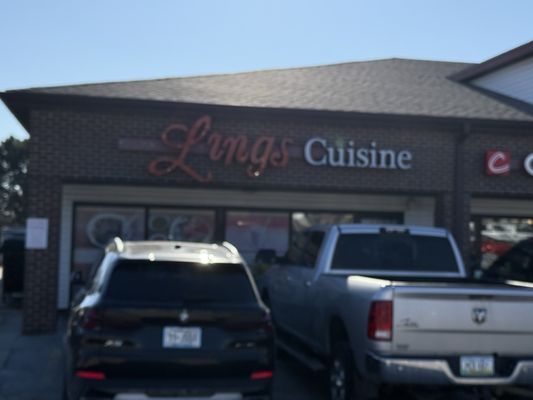 Ling's Asian Cuisine by null