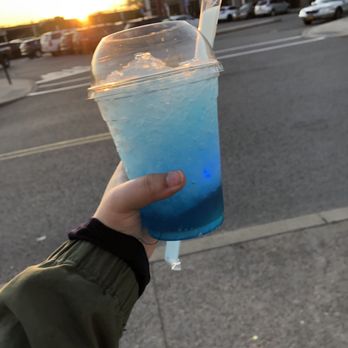 Dave & Buster's Buffalo - Walden Galleria - Snow globe blue raspberry non alcoholic - Sports Bars Near Me - Buffalo, New York