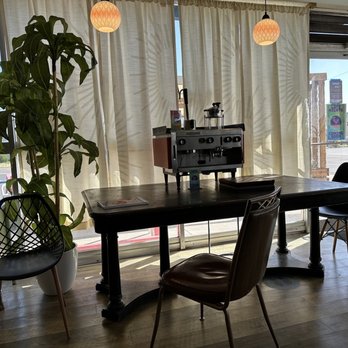 Copeka Coffee - Unique table setup - Coffee & Tea Near Me - Grand Junction, Colorado