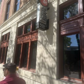 Ian’s Pizza Madison | State Street - Outside - Pizza Near Me - Madison, Wisconsin Ian’s Pizza Madison | State Street - Outside - Pizza Near Me - Madison, Wisconsin
