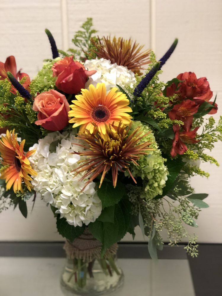 BLOSSOMS AT DAILEY’S FLOWER SHOP 39 Photos Florists 2151 Black