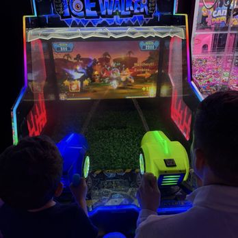 Monster Mini Golf Tuckahoe - Mini Golf Near Me - Richmond, Virginia