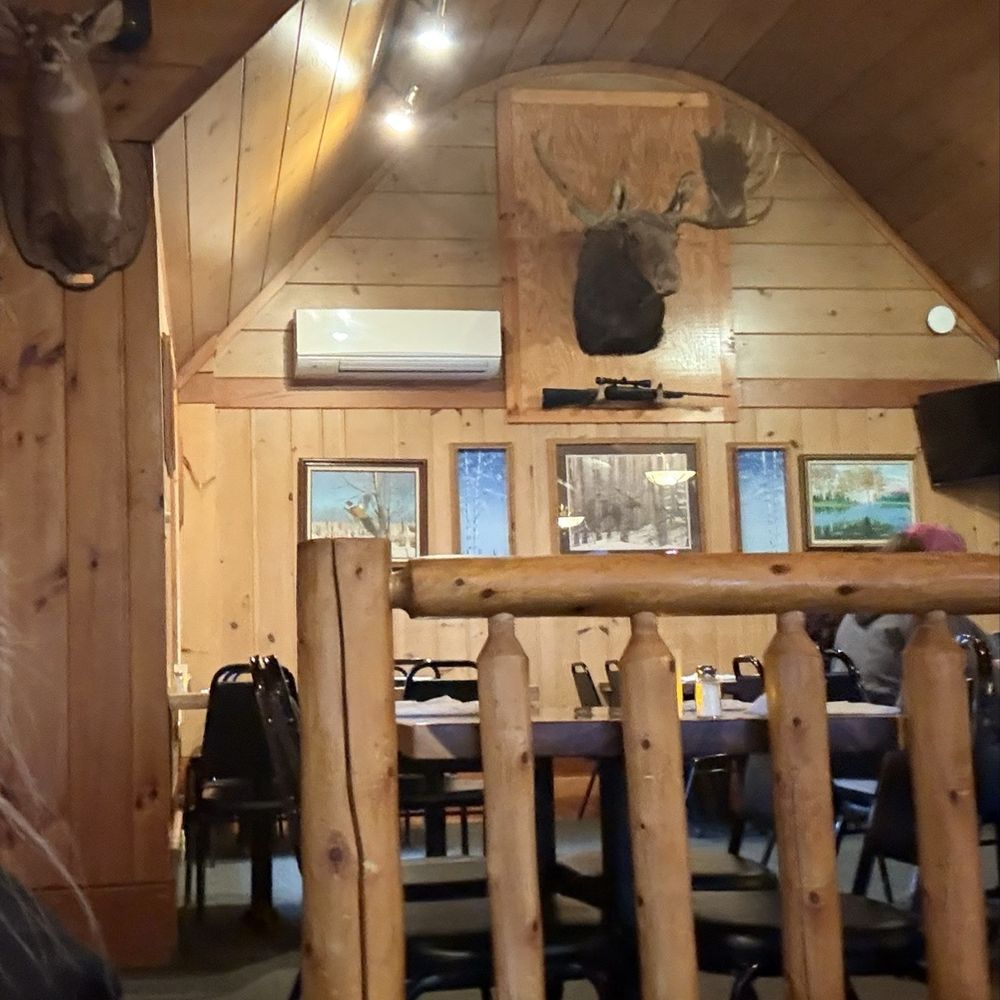 The Deerstand - Inside - American Near Me - Deerwood, Minnesota The Deerstand - Inside - American Near Me - Deerwood, Minnesota