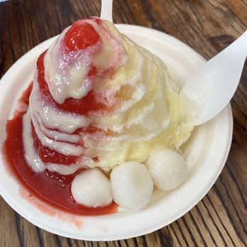 Monsarrat Shave Ice - All natural home made Strawberry & yuzu  with condensed milk . - Shaved Ice Near Me - Honolulu, Hawaii