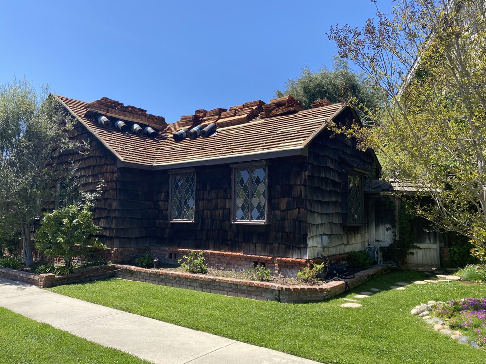 Slide of Ridge Runner Roofing