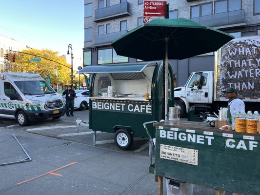 BEIGNET CAFE by null