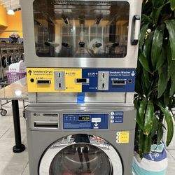 Norwalk 24hr Coin Laundry - Sneaker washer & dryer