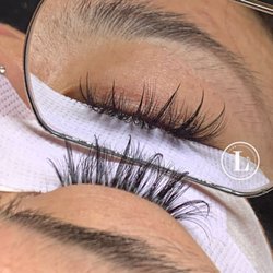 Luxe Artistry - Hybrid
