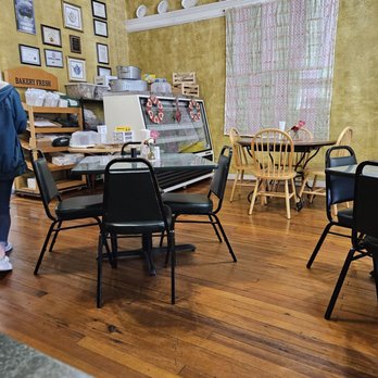Little Bistro - Inside - French Near Me - Liberty, South Carolina Little Bistro - Inside - French Near Me - Liberty, South Carolina