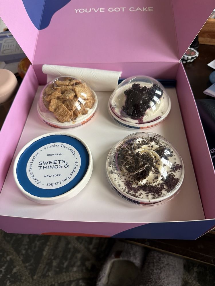 Sweet Things Logo