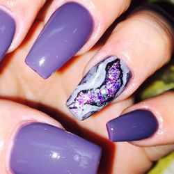 Ya Ya Nails - Amethyst nails! On point