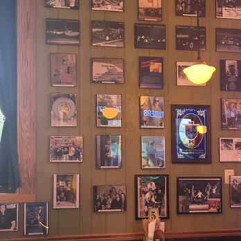 The Quarry Thornton - Bars Near Me - Thornton, Illinois