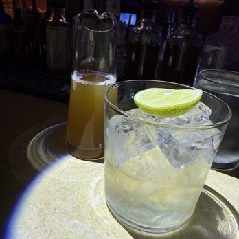 Right Hand - Cocktail Bars Near Me - Miami, Florida Right Hand - Cocktail Bars Near Me - Miami, Florida