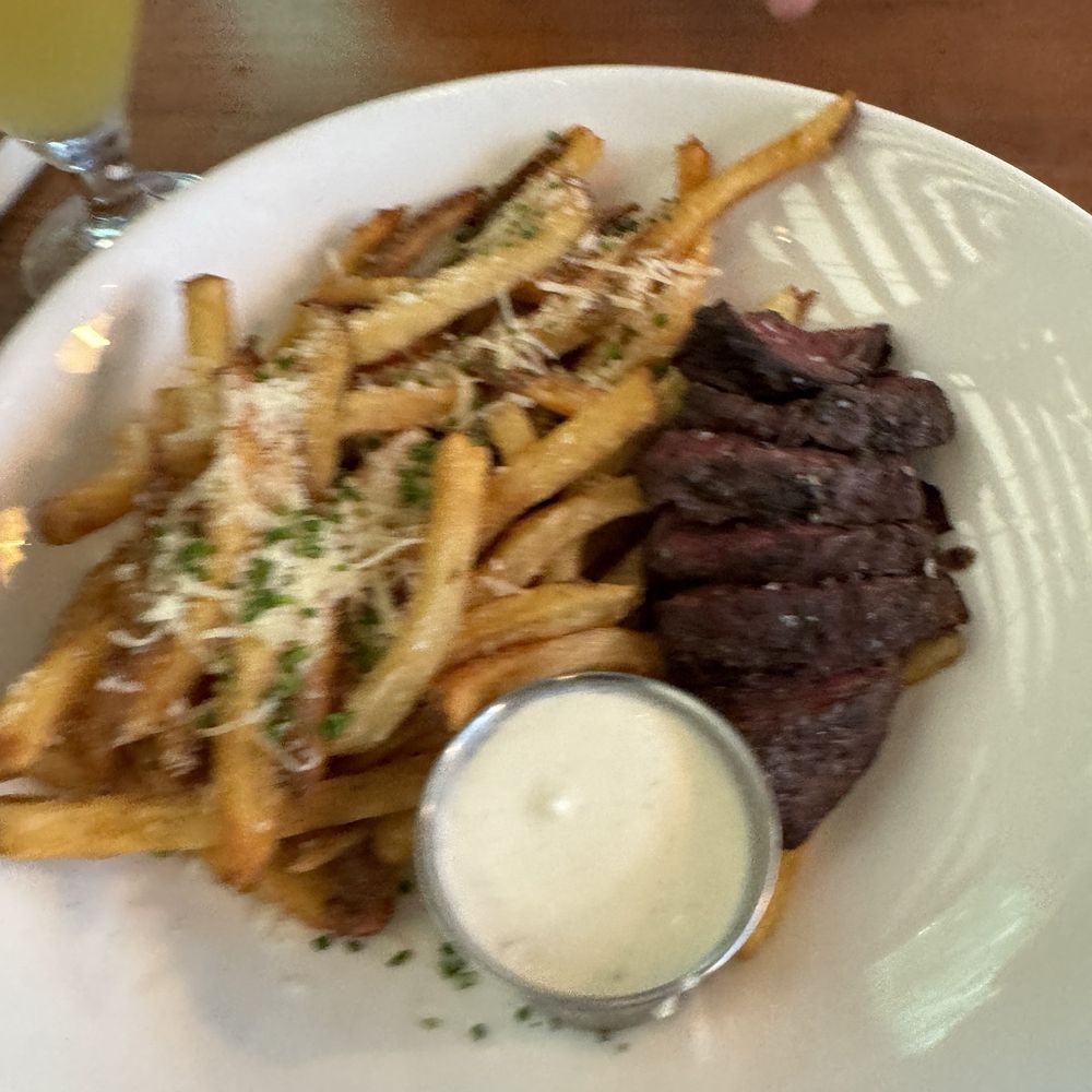 Leon's Full Service - Steak and fries - Gastropubs Near Me - Decatur, Georgia