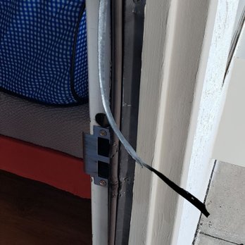 Motel 6 - The broken door which clearly should have been addressed by employees. - Hotels Near Me - Goodland, Kansas