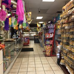 Super Mercado Cerro Grande Inc - Nice selection
