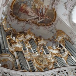 Abteikirche Amorbach - Orgel und Deckengemälde